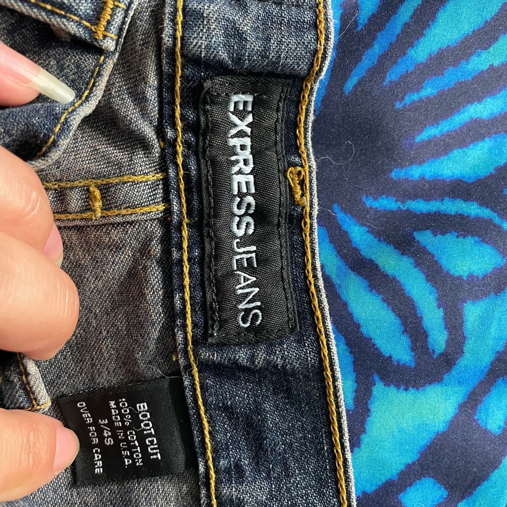Express Jeans - Picture 2 of 3
